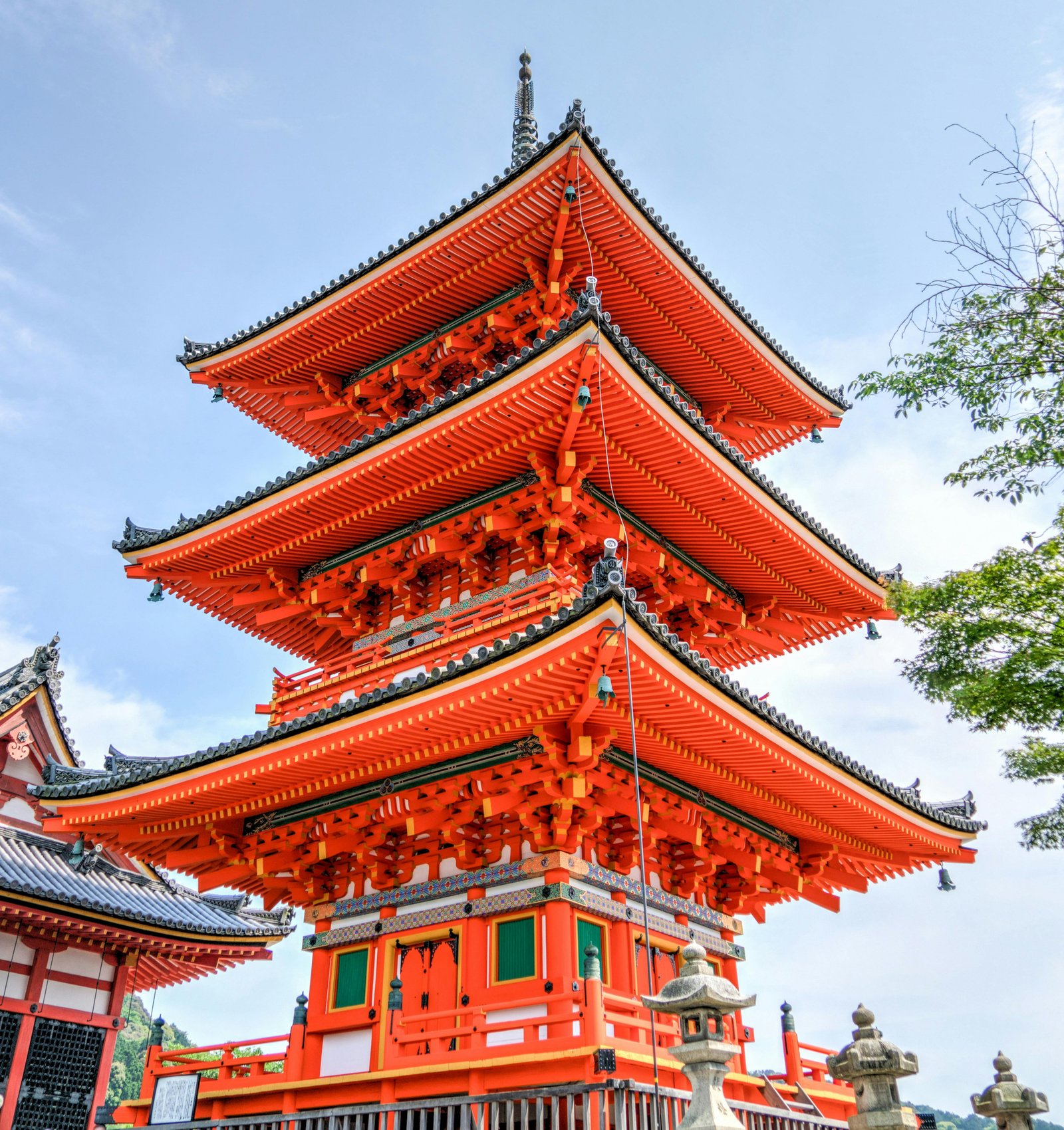 Japan Travel Guide: Explore the Land of the Rising Sun